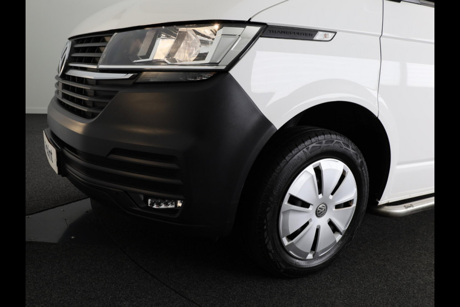 Volkswagen Transporter 2.0 TDI L2H1 28 Comfortline 110 pk | Verlengde garantie | Navigatie via App | Parkeersensoren achter | Cruise control |