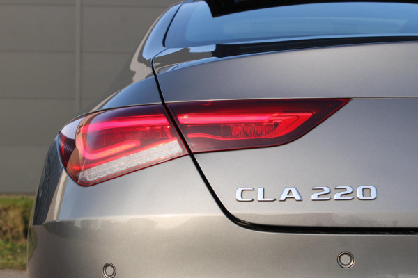Mercedes-Benz CLA-Klasse 220 4MATIC PremiumPlus Panodak AmbientLight !!NIEUWBINNEN!!