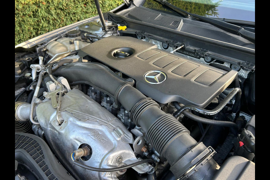 Mercedes-Benz CLA-Klasse 220 4MATIC PremiumPlus Panodak AmbientLight !!NIEUWBINNEN!!