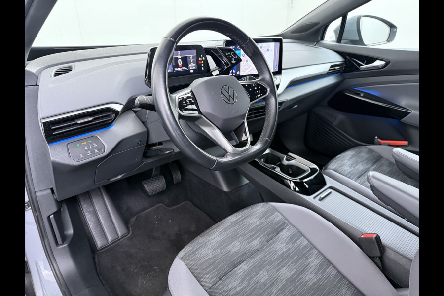 Volkswagen ID.4 SOH 92% Trekhaak Adap.Cruise Navi Ecc Apple Carplay Android Auto Stoel+Stuurverwarming Pdc Ecc DAB Smart Climate Comfort Pakket Rijstrooksensor Led Verwarmde Voorruit 1e Eigenaar Origineel Nederlandse Auto 55kWh pure € 42.000 nieuw!