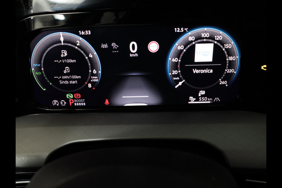 Volkswagen Golf 1.5 eHybrid Life Edition 204 pk Automaat (DSG) | Verlengde garantie | Navigatie via App | Parkeersensoren (Park assist) | Achteruitrijcamera | Adaptieve cruise control |