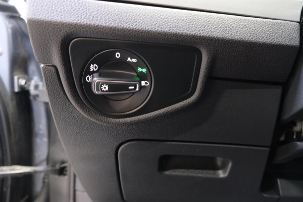 Volkswagen Touran 1.6 TDI - Grijskenteken, Airco, Cruise, Navi, PDC, Camera, Trekhaak.