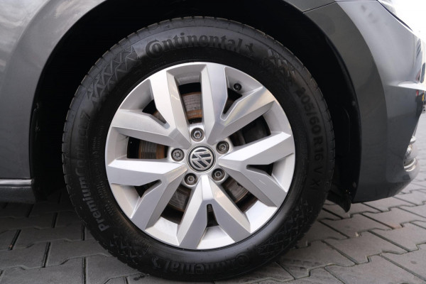 Volkswagen Touran 1.6 TDI - Grijskenteken, Airco, Cruise, Navi, PDC, Camera, Trekhaak.