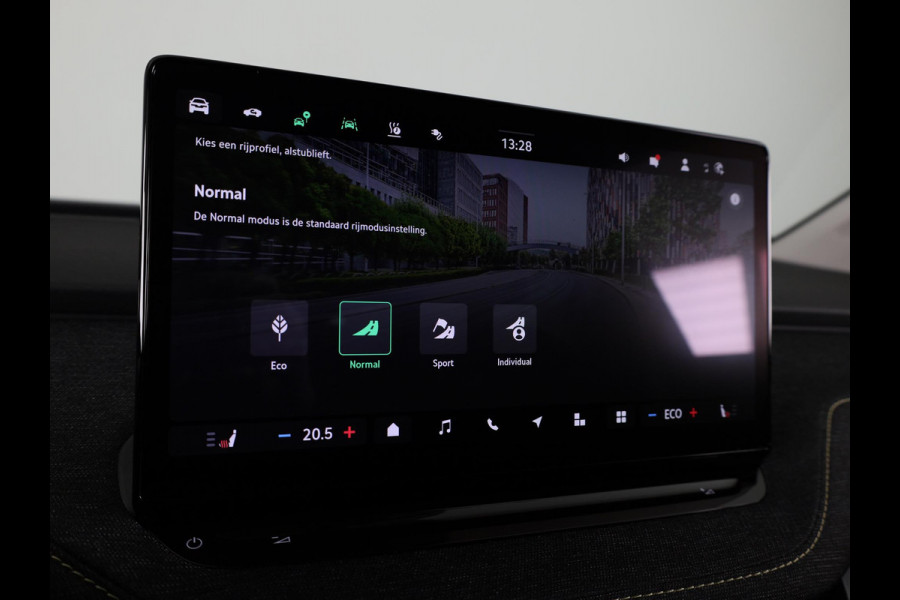 Škoda Elroq 60 Business Edition - Tour | 20 inch | Stoelverwarming | Adaptive Cruise Control | Blind Spot |