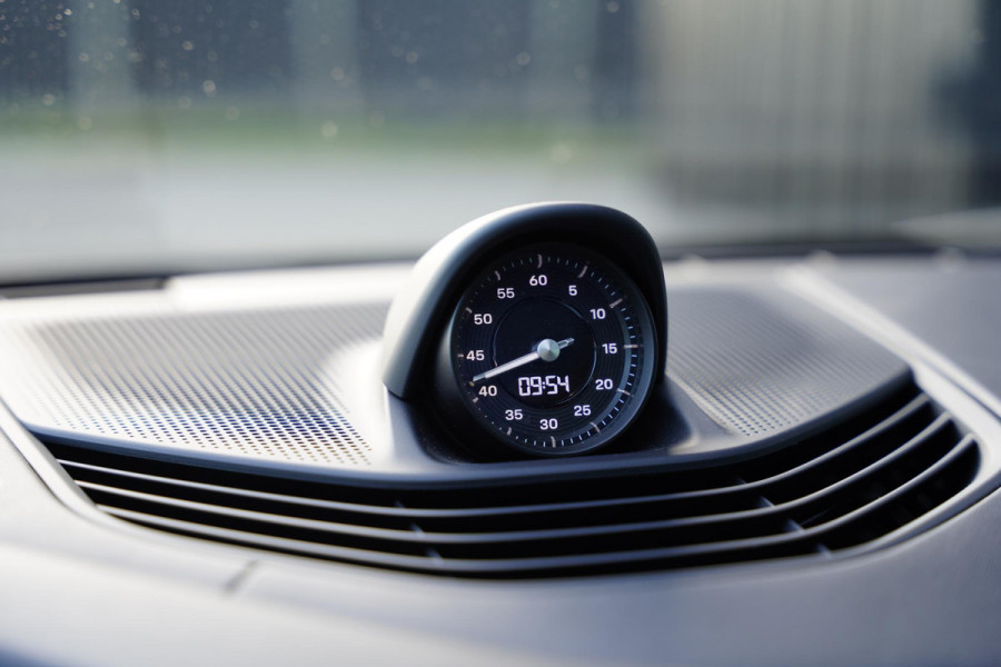 Porsche Taycan 4S Performance 84 kWh / Panoramadak / Sport Chrono Pakket