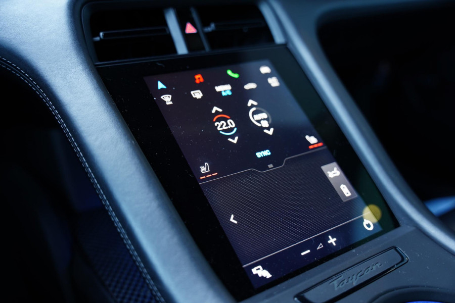 Porsche Taycan 4S Performance 84 kWh / Panoramadak / Sport Chrono Pakket