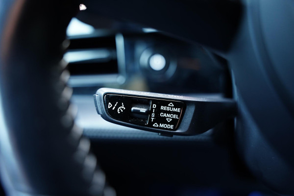 Porsche Taycan 4S Performance 84 kWh / Panoramadak / Sport Chrono Pakket