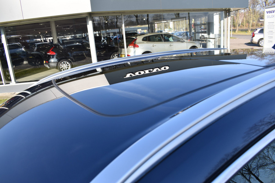 Volvo XC60 T6 AWD 340PK Plug-in Hybrid Business Pro | Trekhaak | Luchtvering | Camera |  Panodak | 19" LMV | Stoelverwarming