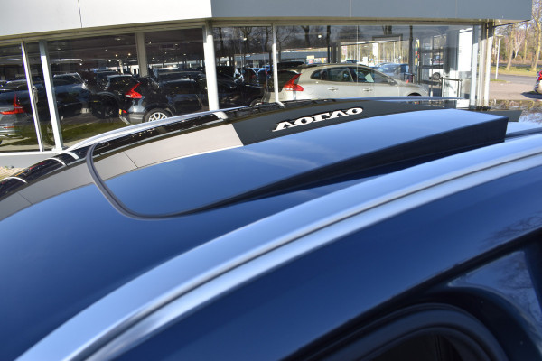 Volvo XC60 T6 AWD 340PK Plug-in Hybrid Business Pro | Trekhaak | Luchtvering | Camera |  Panodak | 19" LMV | Stoelverwarming