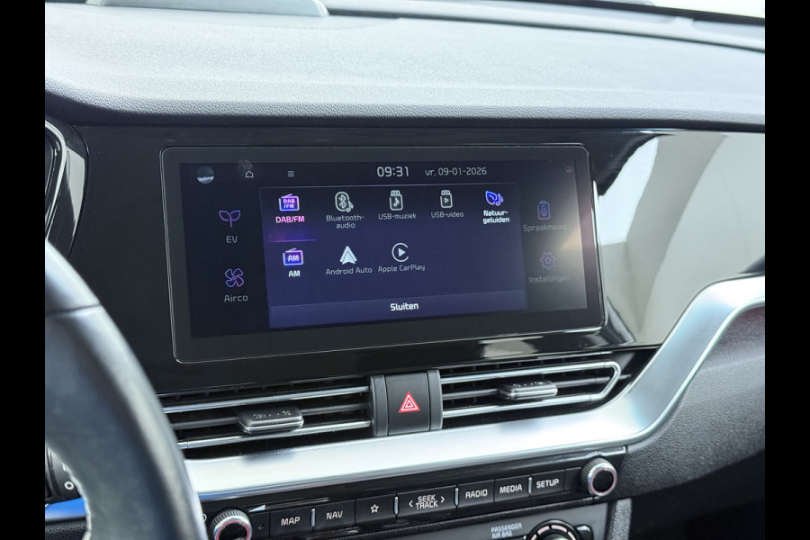 Kia e-Niro 204pk ExecutiveLine 64kWh 3fase SOH 100% Warmtepomp Leer+Elektr.+Verwarmd+Gekoeld+Memory Adaptive-Cruise Navi Ecc Camera Apple C Stuurverwarming Lmv Privacy Glas DAB Vess Lane Assist Blind Spot 11kw thuisladen Origineel Nederlandse Auto Dealer Onderh. Zeer compleet €48.000 nieuw !