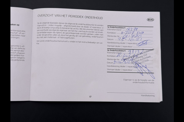 Kia e-Niro 204pk ExecutiveLine 64kWh 3fase SOH 100% Warmtepomp Leer+Elektr.+Verwarmd+Gekoeld+Memory Adaptive-Cruise Navi Ecc Camera Apple C Stuurverwarming Lmv Privacy Glas DAB Vess Lane Assist Blind Spot 11kw thuisladen Origineel Nederlandse Auto Dealer Onderh. Zeer compleet €48.000 nieuw !