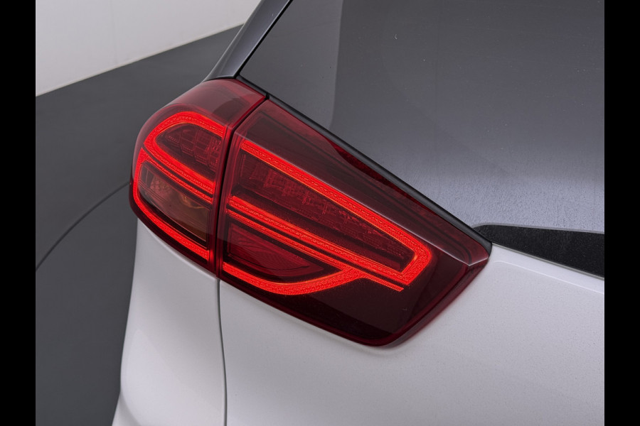 Kia e-Niro 204pk ExecutiveLine 64kWh 3fase SOH 100% Warmtepomp Leer+Elektr.+Verwarmd+Gekoeld+Memory Adaptive-Cruise Navi Ecc Camera Apple C Stuurverwarming Lmv Privacy Glas DAB Vess Lane Assist Blind Spot 11kw thuisladen Origineel Nederlandse Auto Dealer Onderh. Zeer compleet €48.000 nieuw !