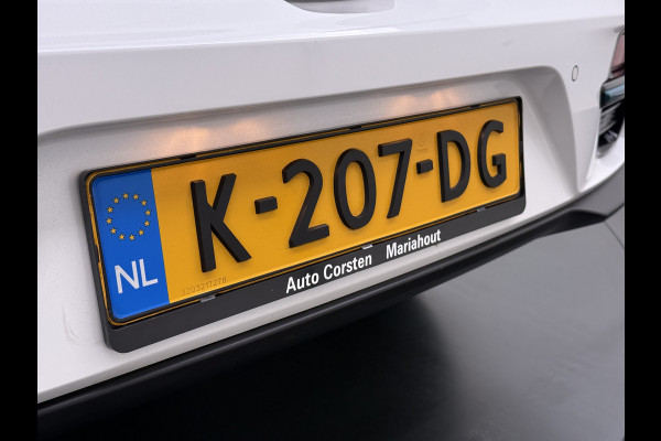 Kia e-Niro 204pk ExecutiveLine 64kWh 3fase SOH 100% Warmtepomp Leer+Elektr.+Verwarmd+Gekoeld+Memory Adaptive-Cruise Navi Ecc Camera Apple C Stuurverwarming Lmv Privacy Glas DAB Vess Lane Assist Blind Spot 11kw thuisladen Origineel Nederlandse Auto Dealer Onderh. Zeer compleet €48.000 nieuw !