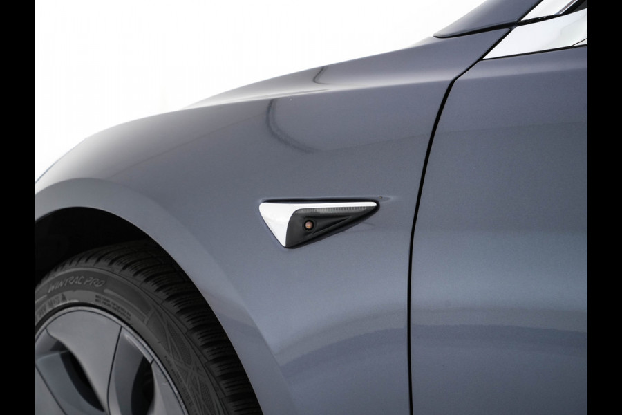 Tesla Model 3 Standard RWD Plus 60 kWh [ 3-Fase ] {SOH-88%} (INCL-BTW) Aut. *PANO | AUTO-PILOT | LEATHER | KEYLESS | FULL-LED | MEMORY-PACK | SURROUND-VIEW | DAB | CARPLAY | DIGI-COCKPIT | LANE-ASSIST | COMFORT-SEATS | 18"ALU*