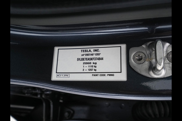 Tesla Model 3 Standard RWD Plus 60 kWh [ 3-Fase ] {SOH-88%} (INCL-BTW) Aut. *PANO | AUTO-PILOT | LEATHER | KEYLESS | FULL-LED | MEMORY-PACK | SURROUND-VIEW | DAB | CARPLAY | DIGI-COCKPIT | LANE-ASSIST | COMFORT-SEATS | 18"ALU*