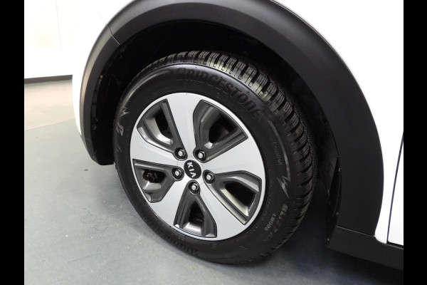Kia Niro 1.6 GDi Hybrid DynamicLine NAVI/CAMERA/TREKHAAK/16"LMV!