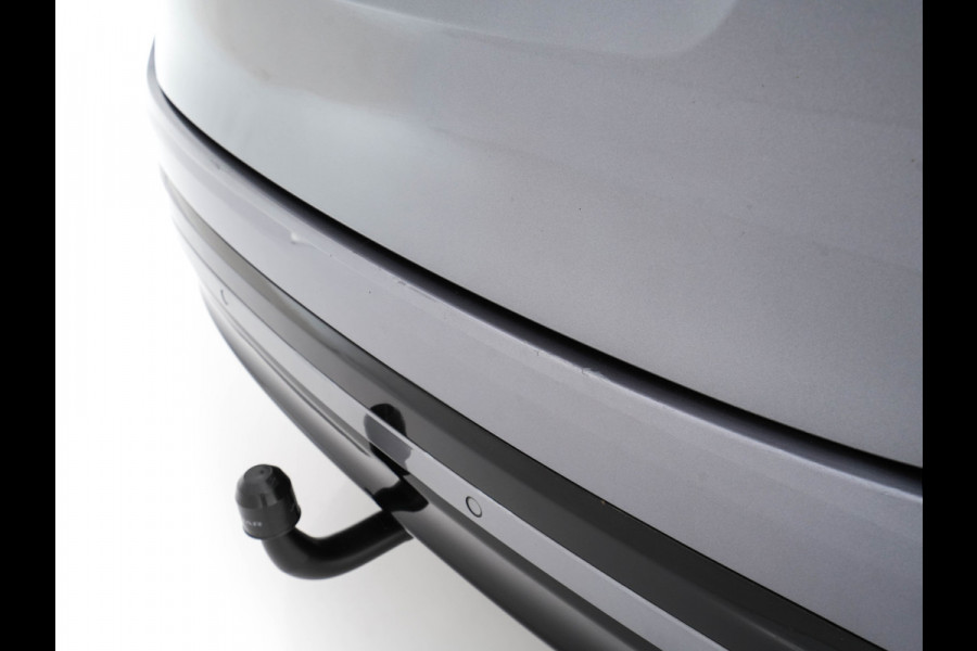 Jaguar F-Pace 2.0 P400e PHEV R-Dynamic HSE AWD ( Plug-in ) (INCL-BTW) Aut. *PANO | LEATHER | MERIDIAN-SOUND | FULL-LED | TOPVIEW | BLINDSPOT | KEYLESS | DAB+ | HEATED-COMFORTSEATS | NAVI-FULLMAP | DIGI-COCKPIT | HEAD-UP | PRIVACYGLASS | TOWBAR | 21"A