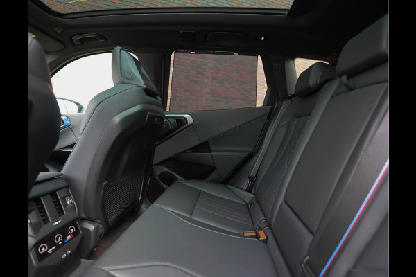 BMW X3 M50 xDrive | M Sport Pro - Dune Grey