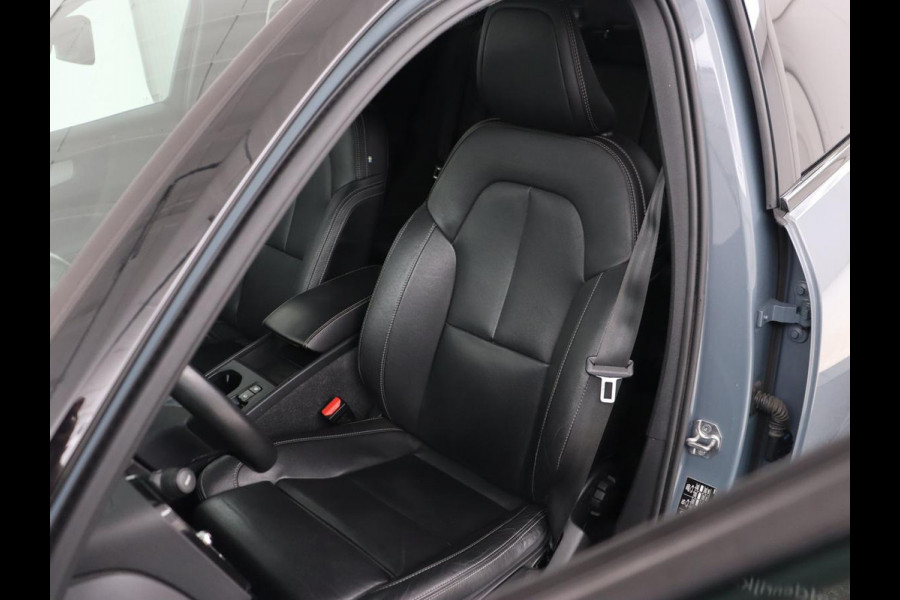 Volvo XC40 1.5 T4 Recharge R Design Expression | Trekhaak | Leder | Stoel & stuurverwarming | Camera | Carplay | Adaptive cruise | Full LED | Navigatie | PHEV | Plug In
