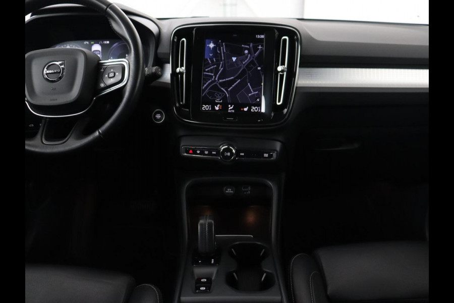 Volvo XC40 1.5 T4 Recharge R Design Expression | Trekhaak | Leder | Stoel & stuurverwarming | Camera | Carplay | Adaptive cruise | Full LED | Navigatie | PHEV | Plug In