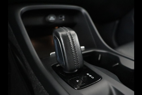 Volvo XC40 1.5 T4 Recharge R Design Expression | Trekhaak | Leder | Stoel & stuurverwarming | Camera | Carplay | Adaptive cruise | Full LED | Navigatie | PHEV | Plug In