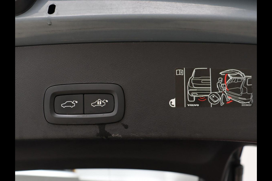 Volvo XC40 1.5 T4 Recharge R Design Expression | Trekhaak | Leder | Stoel & stuurverwarming | Camera | Carplay | Adaptive cruise | Full LED | Navigatie | PHEV | Plug In