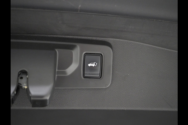 Renault Austral 1.2 E-Tech full hybrid 200 iconic esprit Alpine | Panoramadak | Massage | 4 Control | Harman/Kardon | 360 | HUD | Keyless | Carplay