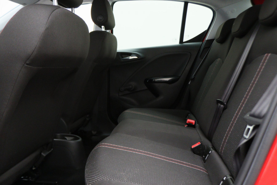 Opel Corsa 1.4 Black Edition Airco, Cruise, Apple Carplay, DAB, PDC, Elektrische Ramen, 16''