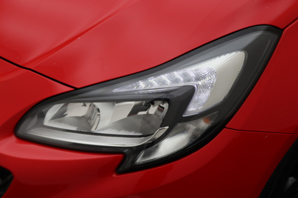 Opel Corsa 1.4 Black Edition Airco, Cruise, Apple Carplay, DAB, PDC, Elektrische Ramen, 16''