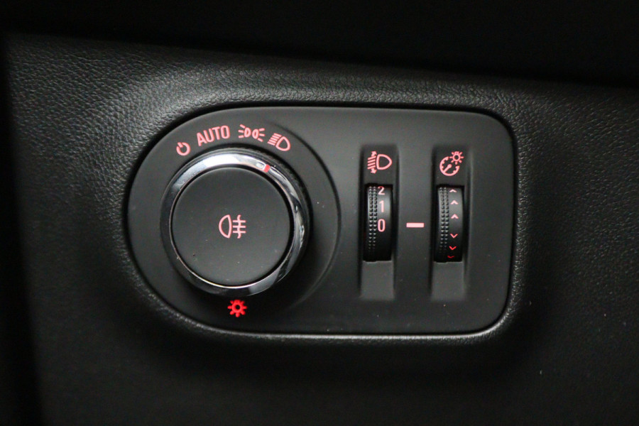 Opel Corsa 1.4 Black Edition Airco, Cruise, Apple Carplay, DAB, PDC, Elektrische Ramen, 16''