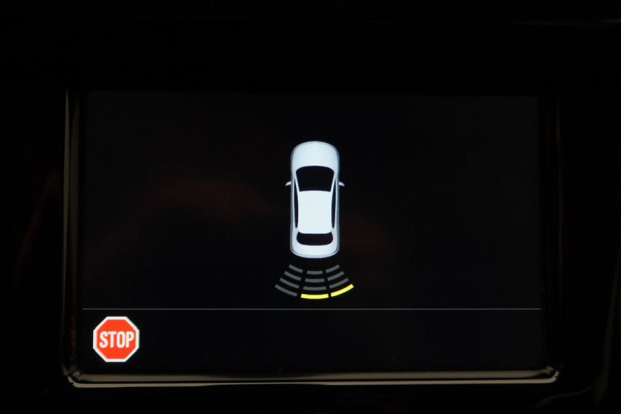 Opel Corsa 1.4 Black Edition Airco, Cruise, Apple Carplay, DAB, PDC, Elektrische Ramen, 16''