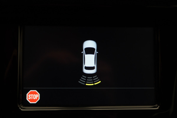 Opel Corsa 1.4 Black Edition Airco, Cruise, Apple Carplay, DAB, PDC, Elektrische Ramen, 16''