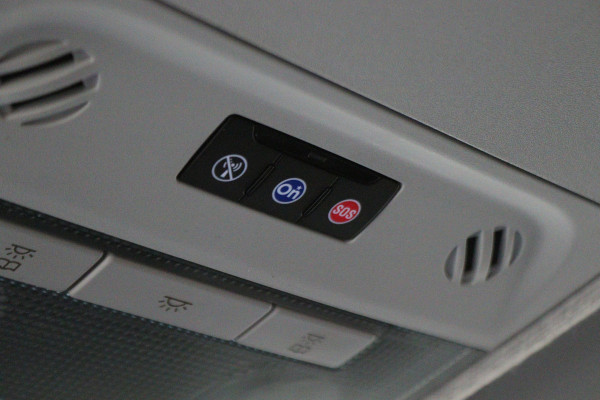 Opel Corsa 1.4 Black Edition Airco, Cruise, Apple Carplay, DAB, PDC, Elektrische Ramen, 16''