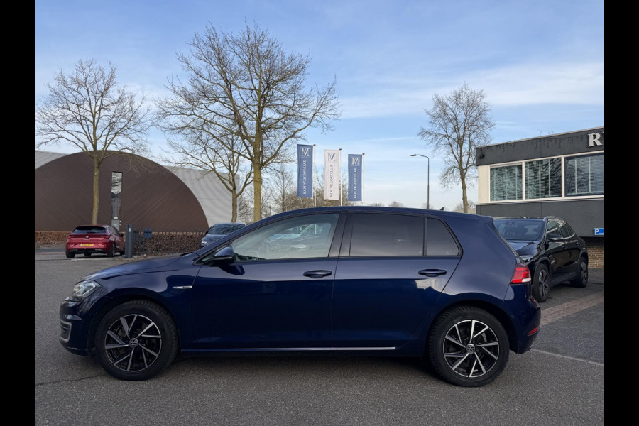 Volkswagen e-Golf e-Golf SOH 90% | ACHTERUITRIJ CAMERA | DIG. DASH| DODE HOEK| CARPLAY| STOELVERWARMING| ALL SEASON BANDEN |  LEUKE COMPLETE AUTO| RIJKLAAR INCL. 12 MND BOVAG GARANTIE