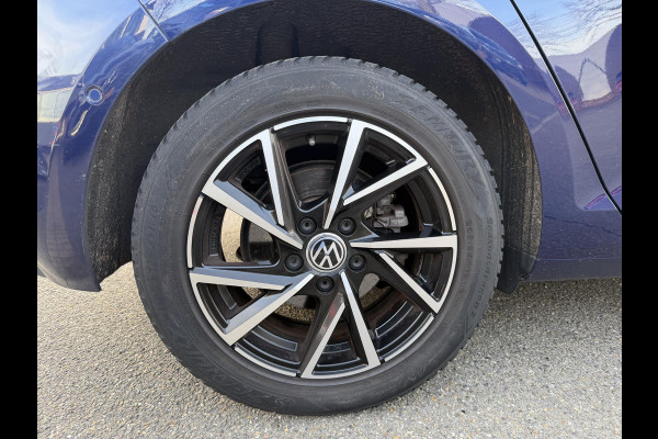 Volkswagen e-Golf e-Golf SOH 90% | ACHTERUITRIJ CAMERA | DIG. DASH| DODE HOEK| CARPLAY| STOELVERWARMING| ALL SEASON BANDEN |  LEUKE COMPLETE AUTO| RIJKLAAR INCL. 12 MND BOVAG GARANTIE