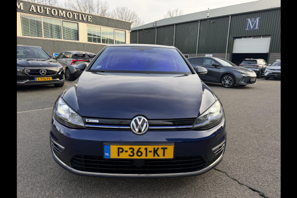 Volkswagen e-Golf e-Golf SOH 90% | ACHTERUITRIJ CAMERA | DIG. DASH| DODE HOEK| CARPLAY| STOELVERWARMING| ALL SEASON BANDEN |  LEUKE COMPLETE AUTO| RIJKLAAR INCL. 12 MND BOVAG GARANTIE
