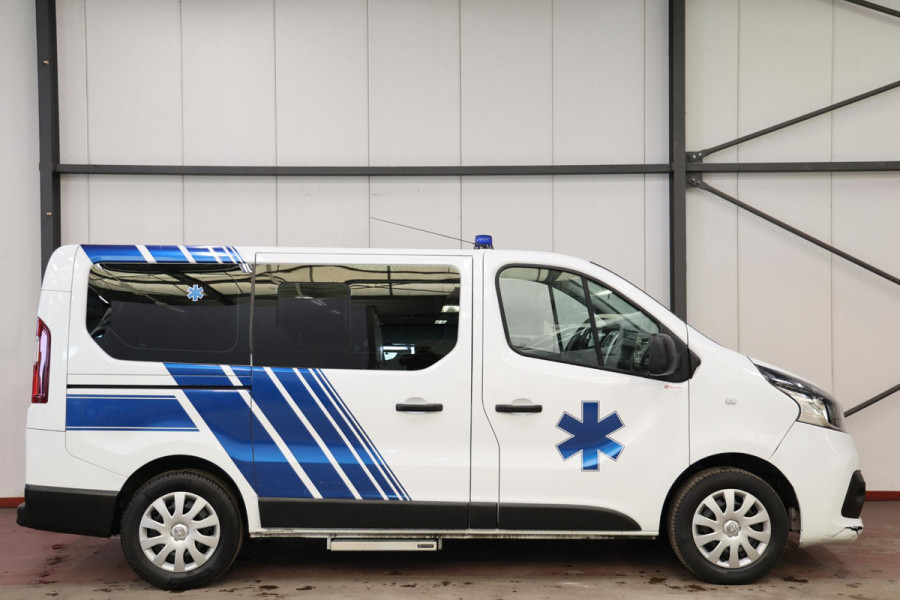 Renault Trafic AMBULANCE VSAV Rettungswagen Krankenwagen