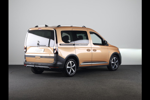 Volkswagen Caddy 1.5 TSI eHybride PAN Americana 115 pk Automaat (DSG) | Navigatie | Panoramadak | Trekhaak | Parkeersensoren (Park assist) | Achteruitrijcamera | LED koplampen | Adaptieve cruise control | Stoelverwarming |