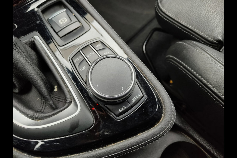 BMW 2 Serie Gran Tourer 218i AUT-7 7-Pers. Leer Camera Navi Sport-Line Ecc Head-Up Display Stoelverwarming Pdc High Executive Lmv Bluetooth Elek.Achterklep Led Export - Handel Origineel Nederlandse Auto