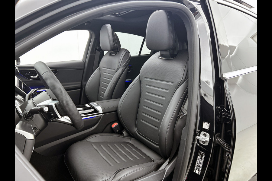 Mercedes-Benz GLC Coupé 300e 4MATIC Business Solution AMG | Trekhaak | Panoramaschuifdak | Memorypakket voorstoelen | URBAN GUARD voertuigbescherming plus | 19 inch AMG velgen | Sfeerverlichting | EASY PACK achterklep |