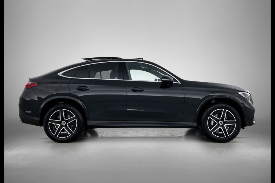 Mercedes-Benz GLC Coupé 300e 4MATIC Business Solution AMG | Trekhaak | Panoramaschuifdak | Memorypakket voorstoelen | URBAN GUARD voertuigbescherming plus | 19 inch AMG velgen | Sfeerverlichting | EASY PACK achterklep |