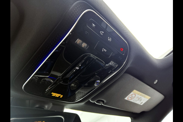 Mercedes-Benz GLC Coupé 300e 4MATIC Business Solution AMG | Trekhaak | Panoramaschuifdak | Memorypakket voorstoelen | URBAN GUARD voertuigbescherming plus | 19 inch AMG velgen | Sfeerverlichting | EASY PACK achterklep |