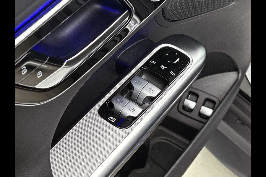 Mercedes-Benz GLC Coupé 300e 4MATIC Business Solution AMG | Trekhaak | Panoramaschuifdak | Memorypakket voorstoelen | URBAN GUARD voertuigbescherming plus | 19 inch AMG velgen | Sfeerverlichting | EASY PACK achterklep |