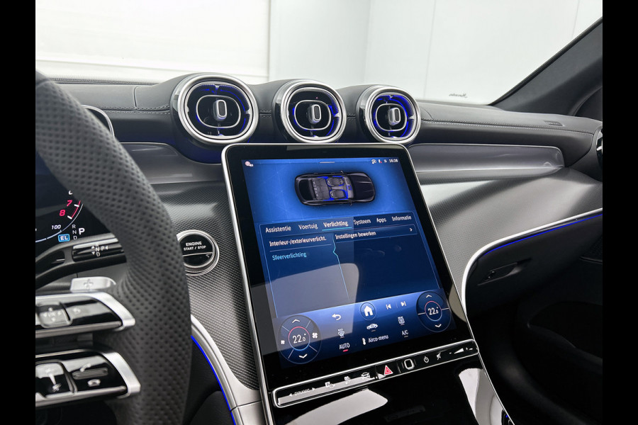 Mercedes-Benz GLC Coupé 300e 4MATIC Business Solution AMG | Trekhaak | Panoramaschuifdak | Memorypakket voorstoelen | URBAN GUARD voertuigbescherming plus | 19 inch AMG velgen | Sfeerverlichting | EASY PACK achterklep |