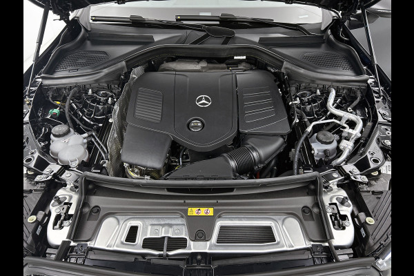Mercedes-Benz GLC Coupé 300e 4MATIC Business Solution AMG | Trekhaak | Panoramaschuifdak | Memorypakket voorstoelen | URBAN GUARD voertuigbescherming plus | 19 inch AMG velgen | Sfeerverlichting | EASY PACK achterklep |