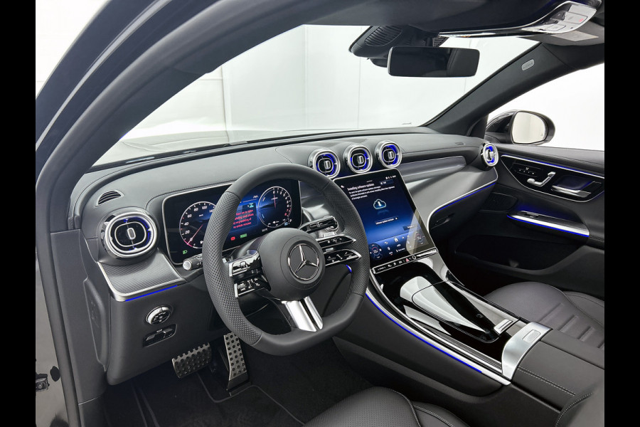 Mercedes-Benz GLC Coupé 300e 4MATIC Business Solution AMG | Trekhaak | Panoramaschuifdak | Memorypakket voorstoelen | URBAN GUARD voertuigbescherming plus | 19 inch AMG velgen | Sfeerverlichting | EASY PACK achterklep |