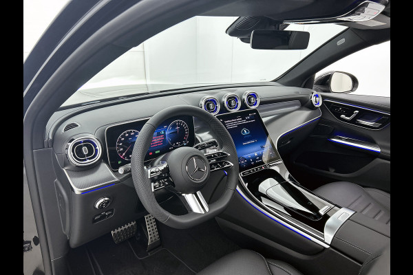 Mercedes-Benz GLC Coupé 300e 4MATIC Business Solution AMG | Trekhaak | Panoramaschuifdak | Memorypakket voorstoelen | URBAN GUARD voertuigbescherming plus | 19 inch AMG velgen | Sfeerverlichting | EASY PACK achterklep |