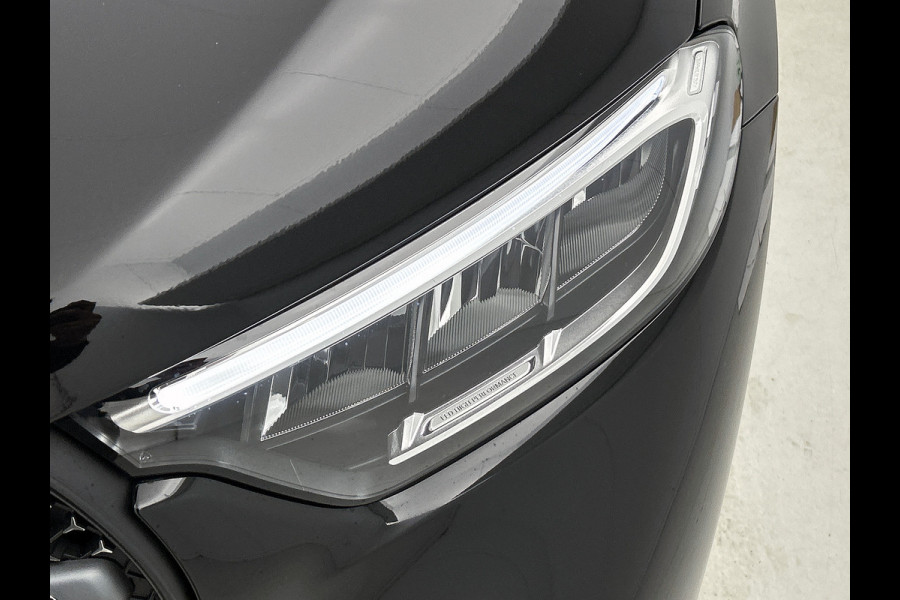 Mercedes-Benz GLC Coupé 300e 4MATIC Business Solution AMG | Trekhaak | Panoramaschuifdak | Memorypakket voorstoelen | URBAN GUARD voertuigbescherming plus | 19 inch AMG velgen | Sfeerverlichting | EASY PACK achterklep |