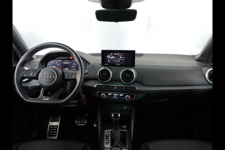 Audi Q2 35 TFSI S Edition 1.5tsi/150pk AUT| Navi| leer/stof| Camera| Matrix LED| 17'LMvelgen