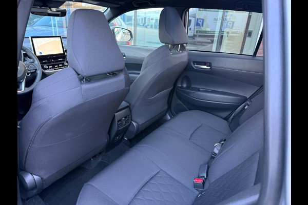 Toyota Corolla Cross Hybrid 140 Style Automaat - Panoramadak - Navi - Camera - Climate